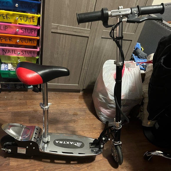 Maxtra Electric Scooter - Picture 3 of 3